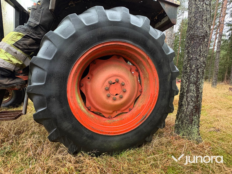 Traktor – David Brown 996, diesel, 2WD