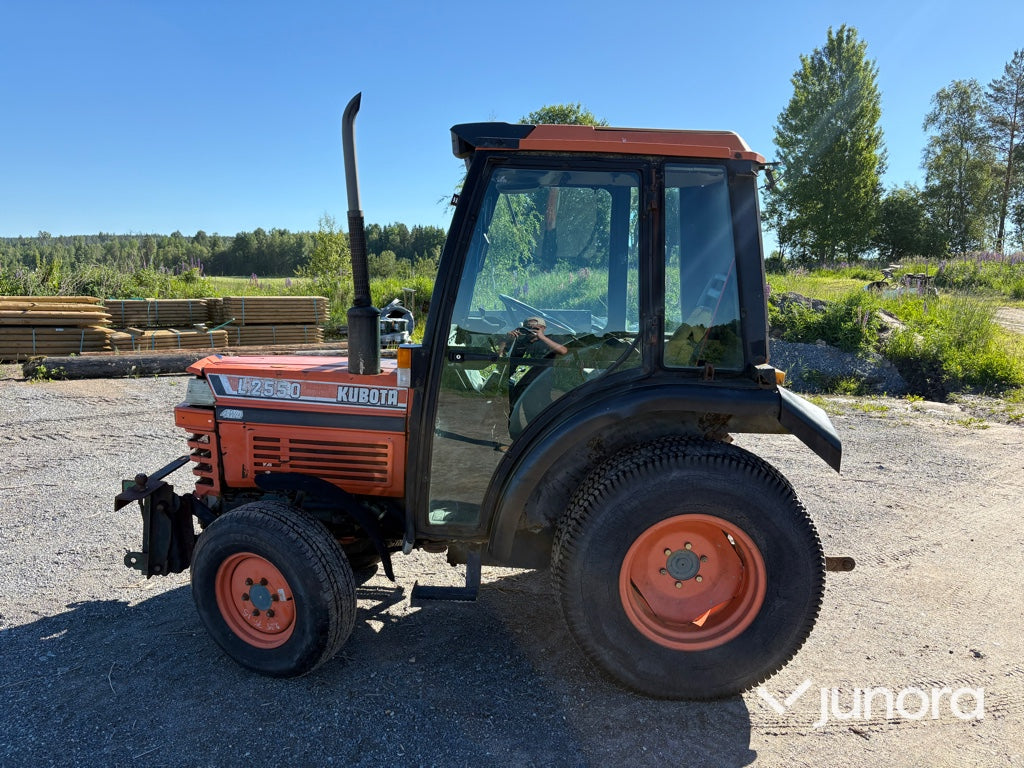 Traktor-KUBOTA L 2550 DT
