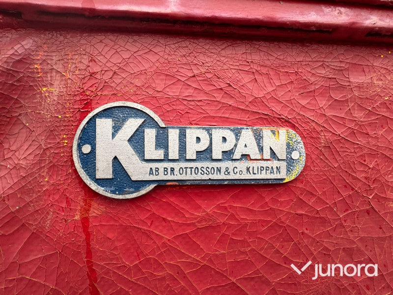 Traktor - Volvo T33, Perkins L4-diesel