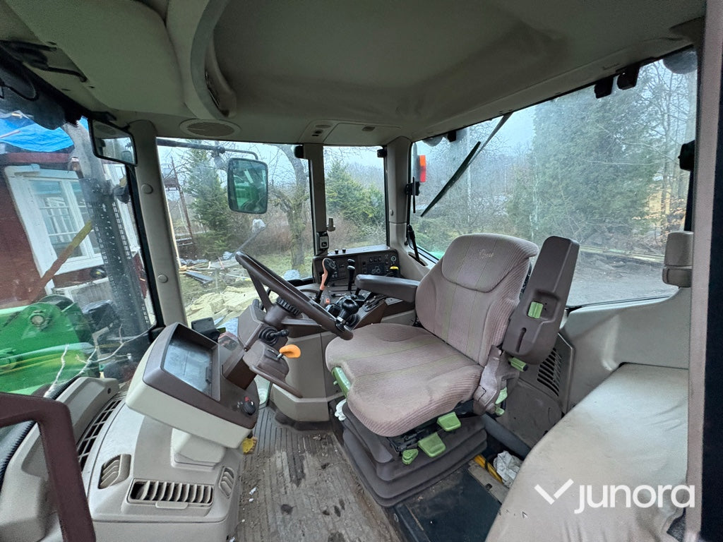 Traktor + Frontlastare - John Deere, 6320