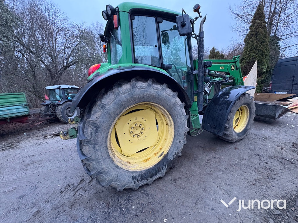 Traktor + Frontlastare - John Deere, 6320