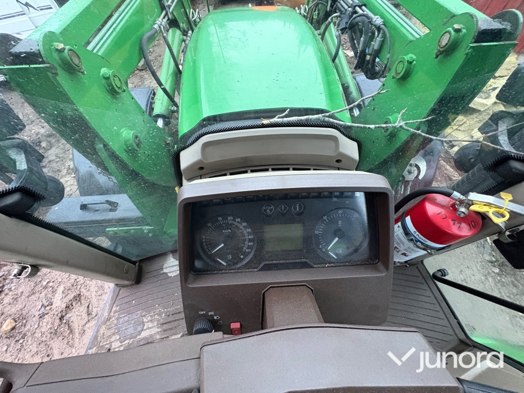 Traktor + Frontlastare - John Deere, 6320