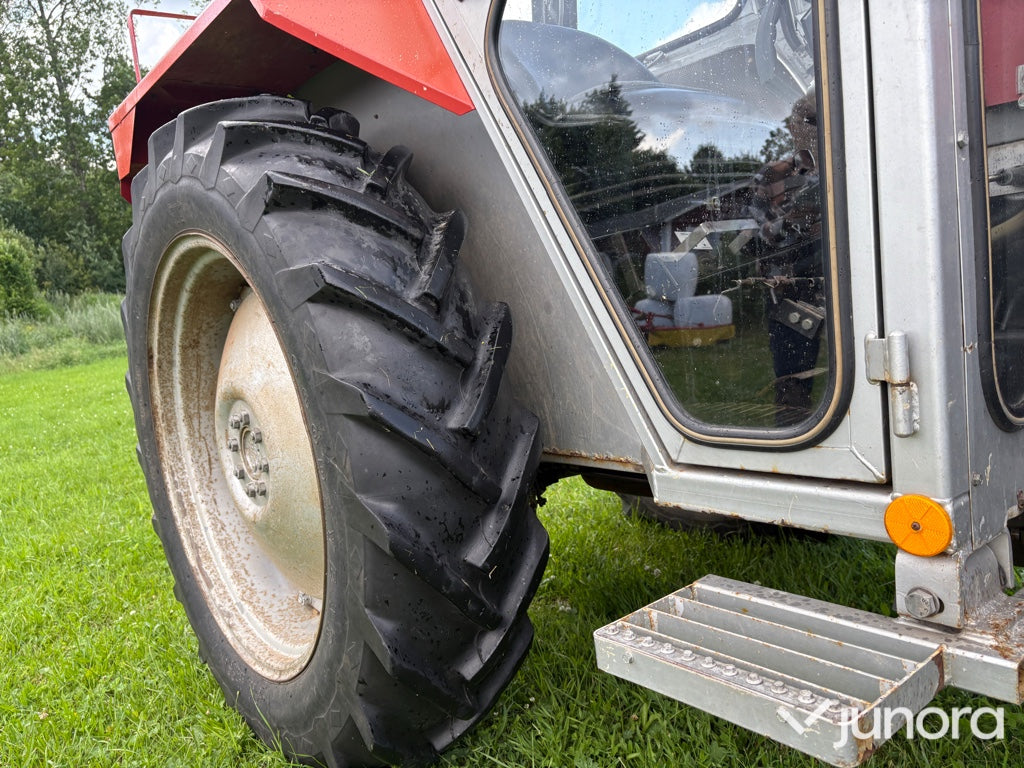 Traktor - Massey Ferguson 240
