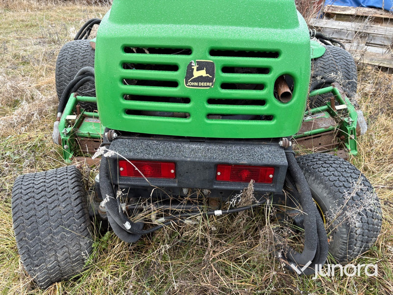 Gräsklippare - John Deere 3235B