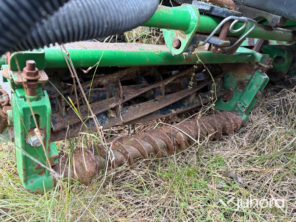 Gräsklippare - John Deere 3235B