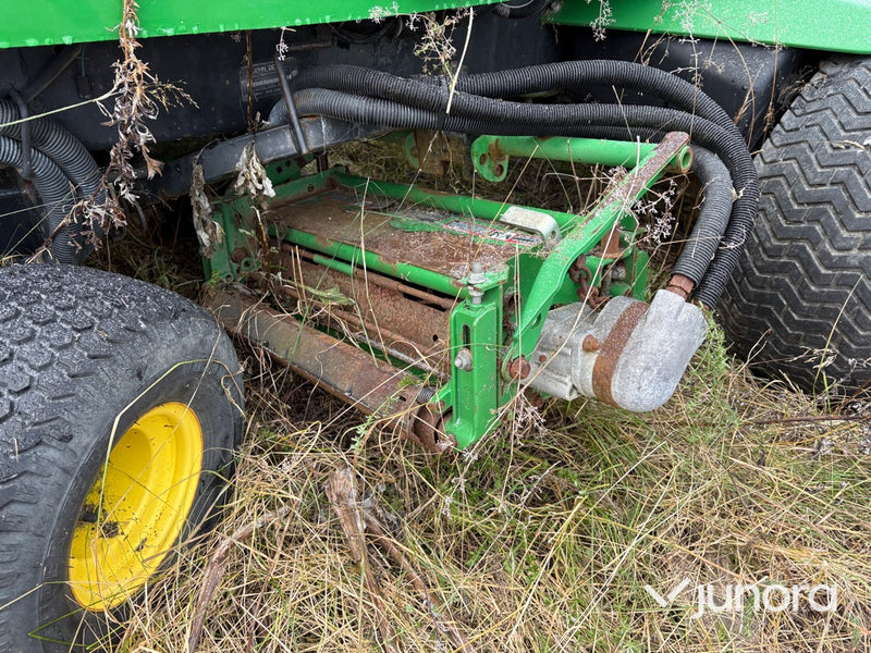 Gräsklippare - John Deere 3235B