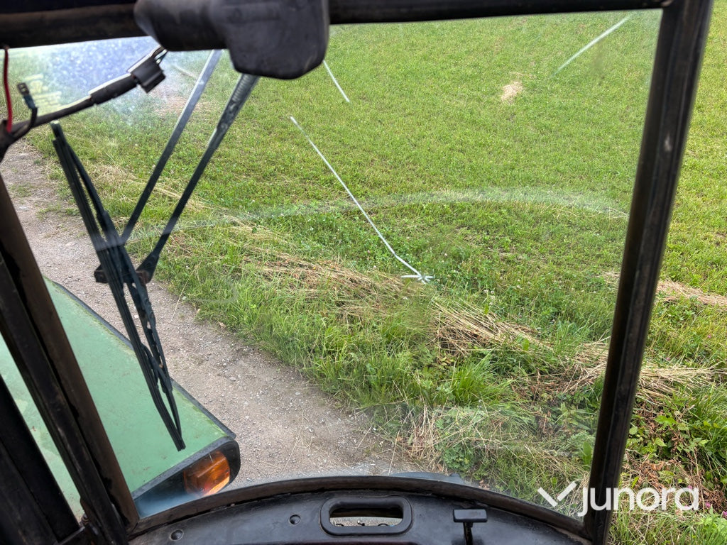 Traktor - John Deere 2140 4WD