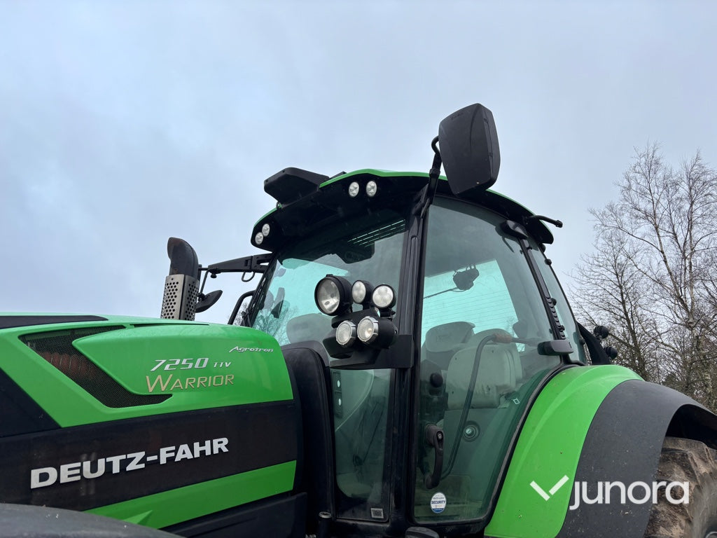 Traktor - Deutz-Fahr 7250 Agrotron TTV Warrior, med GPS