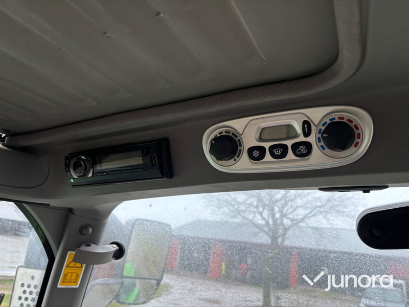 Traktor - Deutz-Fahr 7250 Agrotron TTV Warrior, med GPS