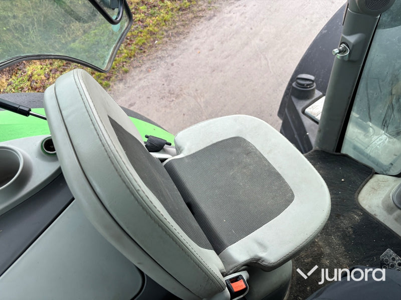 Traktor - Deutz-Fahr 7250 Agrotron TTV Warrior, med GPS