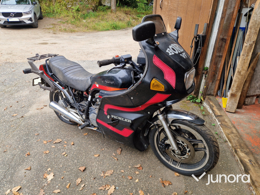 Motorcykel Honda VF 750