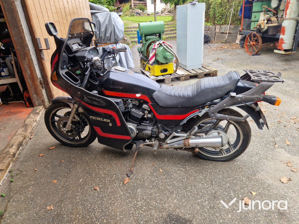 Motorcykel Honda VF 750