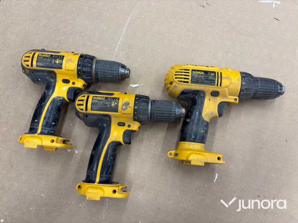 Borrskruvdragare med batterier och laddare – DeWalt