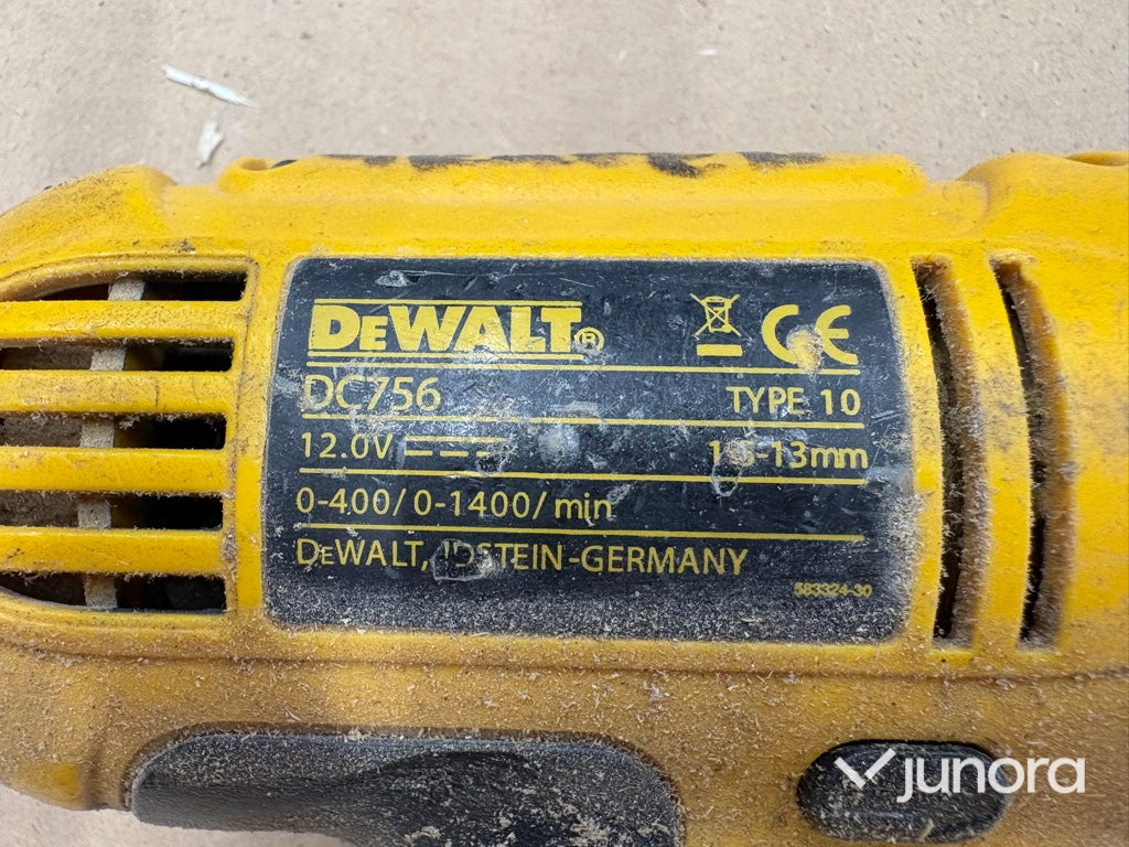Borrskruvdragare med batterier och laddare – DeWalt