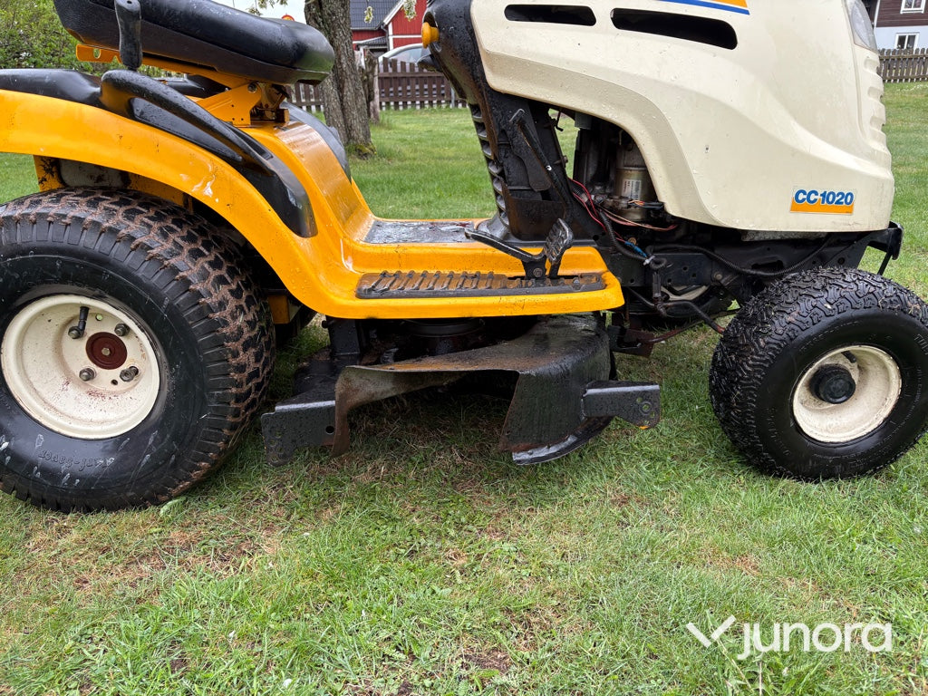 Åkgräsklippare med drag - Cub Cadet, CC 1020