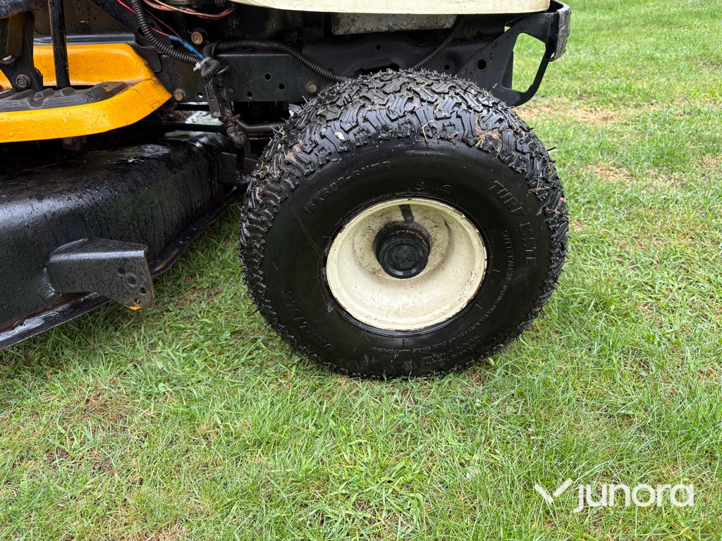 Åkgräsklippare med drag - Cub Cadet, CC 1020