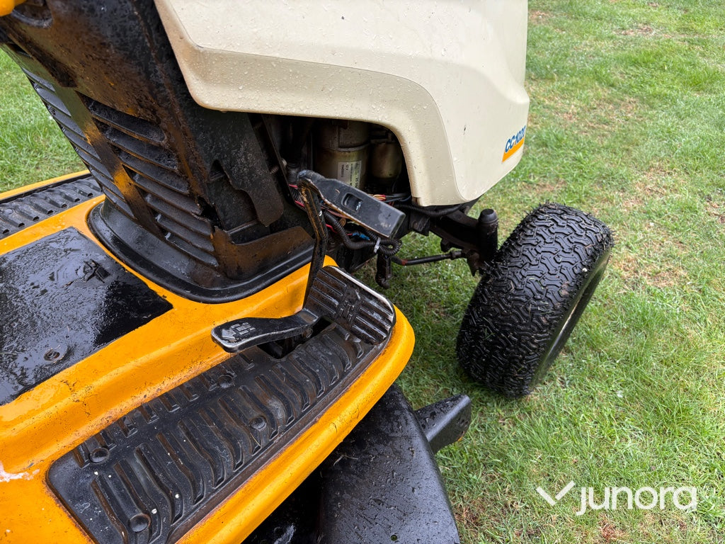 Åkgräsklippare med drag - Cub Cadet, CC 1020