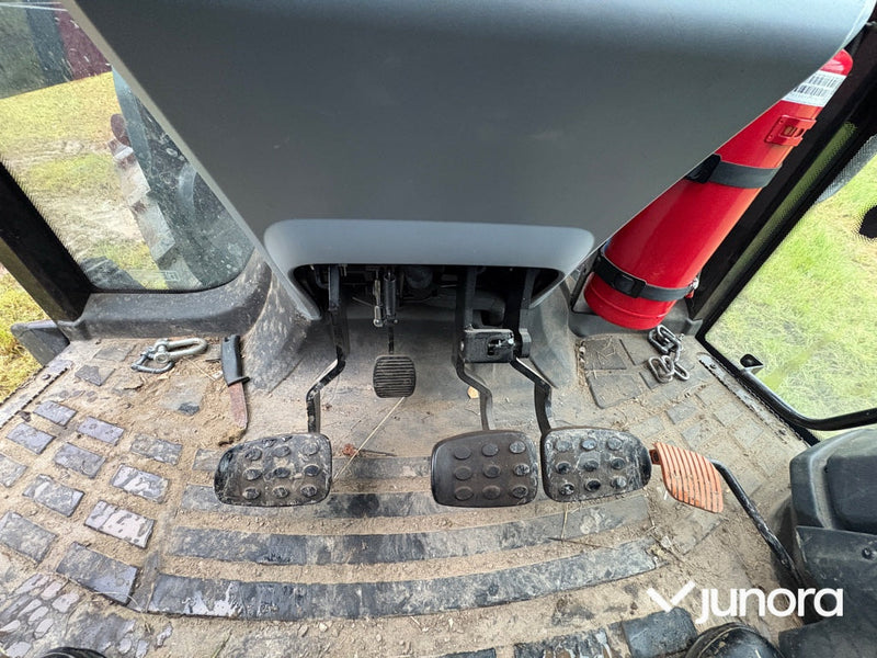 Traktor - Valtra A115