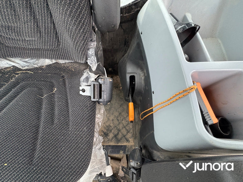 Traktor - Valtra A115