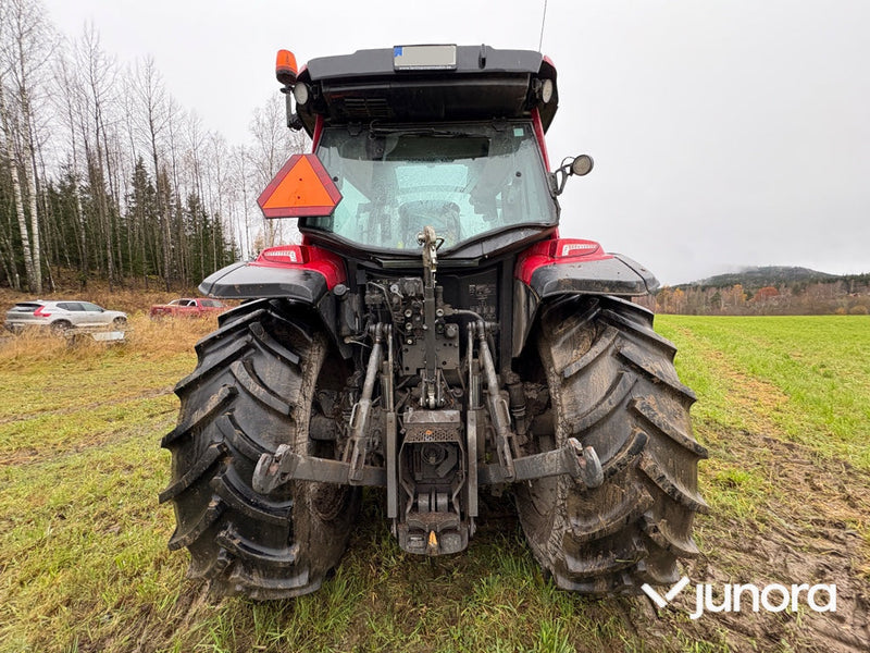 Traktor - Valtra A115