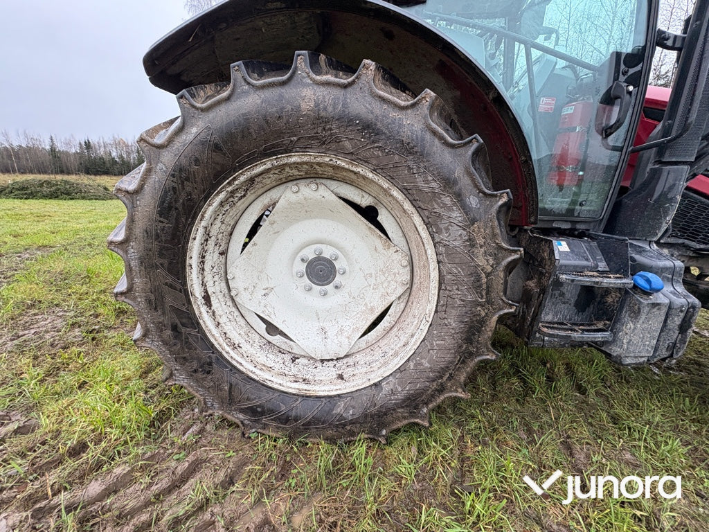 Traktor - Valtra A115