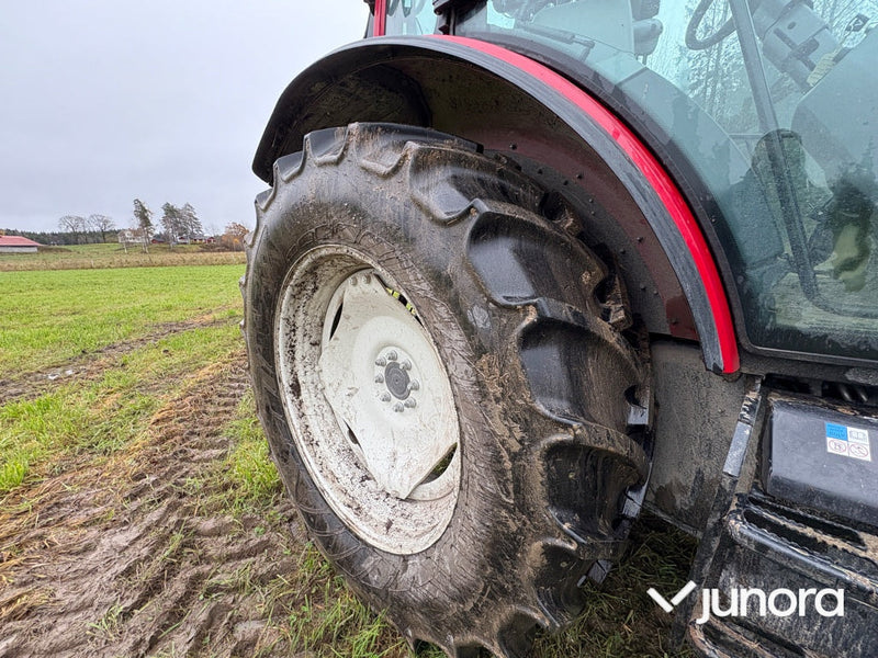 Traktor - Valtra A115