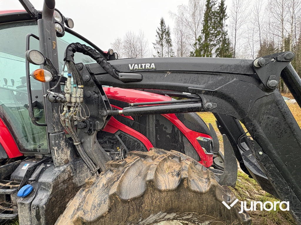 Traktor - Valtra A115