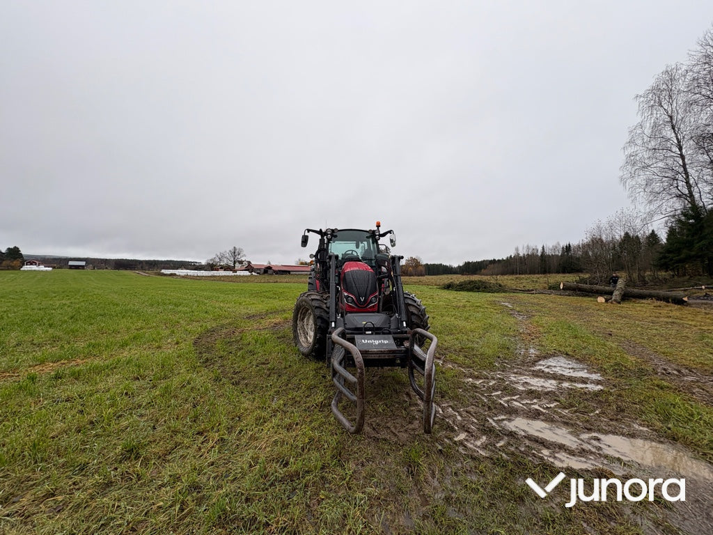 Traktor - Valtra A115