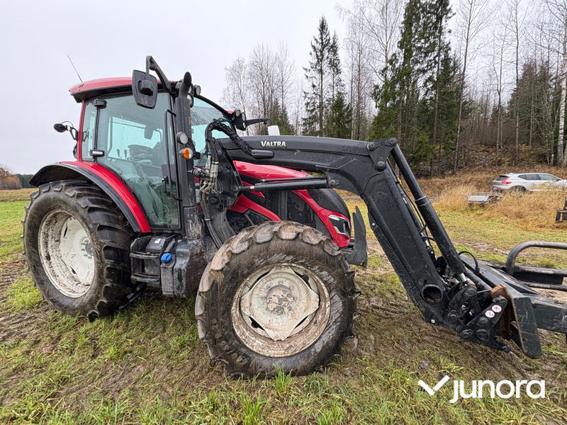 Traktor - Valtra A115