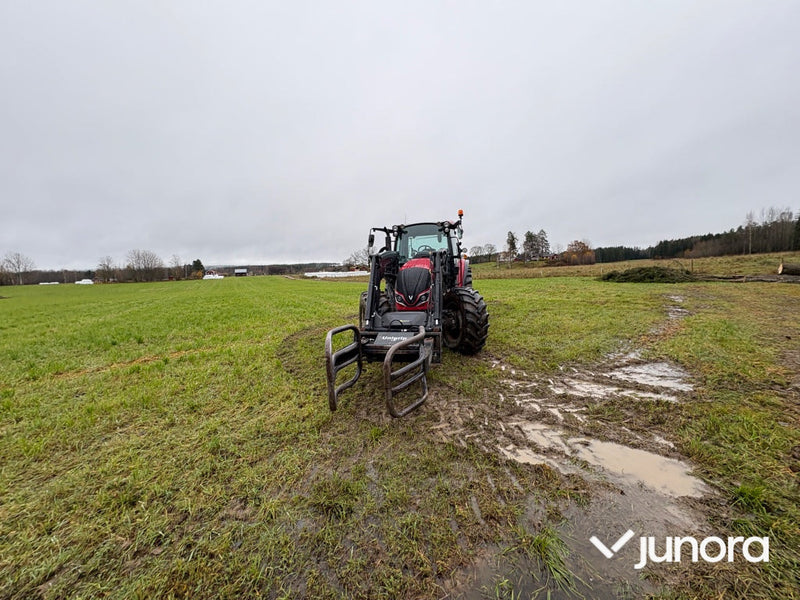 Traktor - Valtra A115