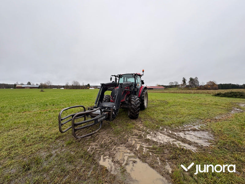 Traktor - Valtra A115