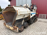 Asfaltsläggare Caterpillar BB730