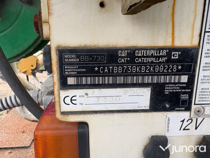Asfaltsläggare Caterpillar BB730
