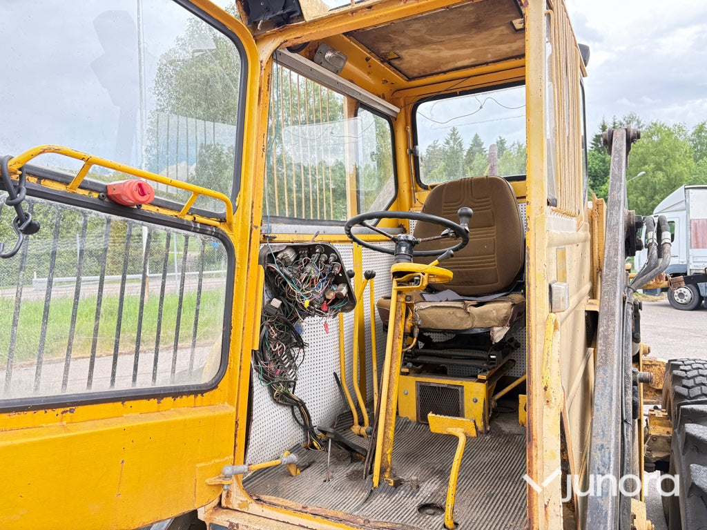 Baklastare - Volvo BM, LM641