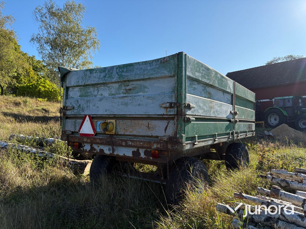 Tippvagn - Trava
