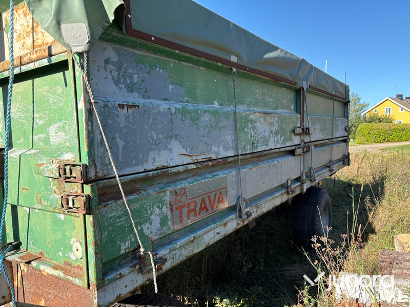 Tippvagn - Trava