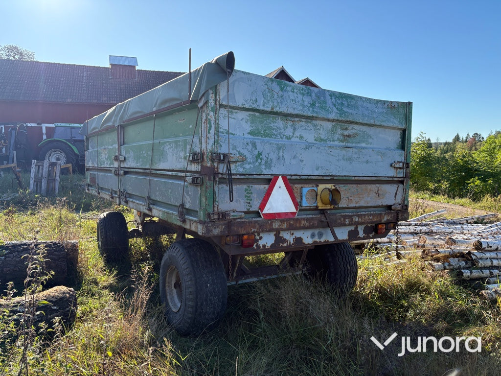 Tippvagn - Trava