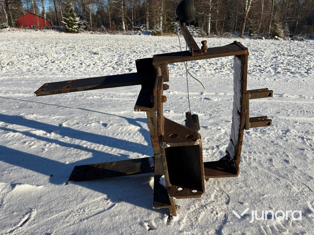 Snöplogsfäste - Holms