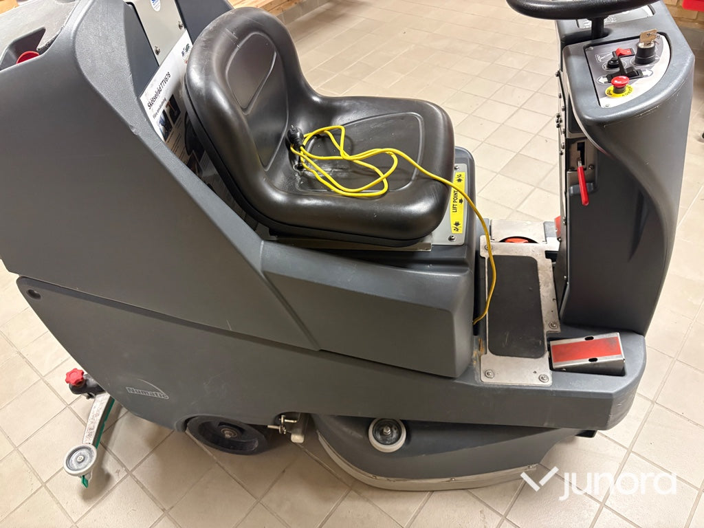 Skurmaskin - Numatic TTV678 G/300T