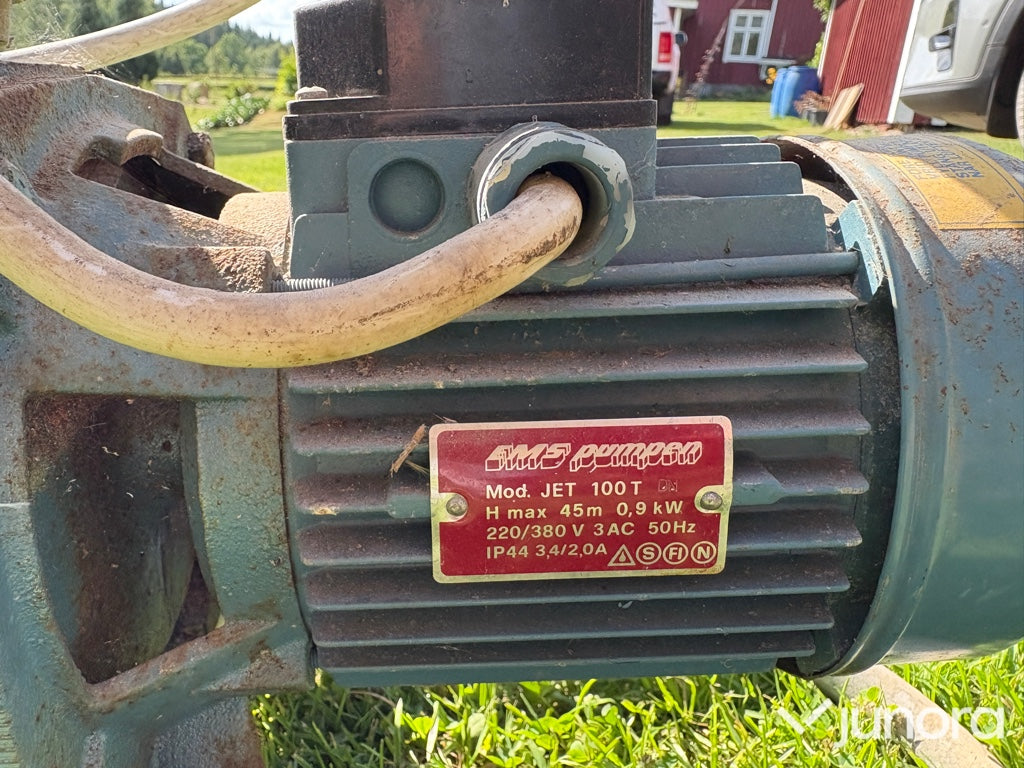 Komplett vattenpump med motor