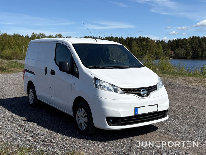 Transportbil Nissan NV200