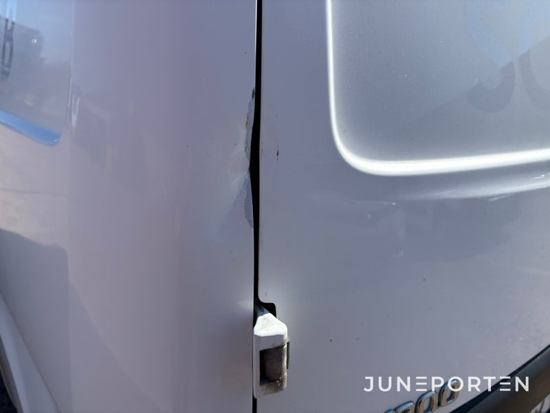 Transportbil Nissan NV200