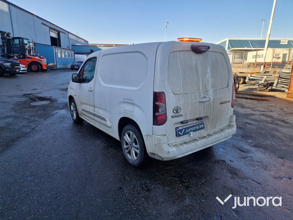 Lätt lastbil - Toyota, Proace CITY