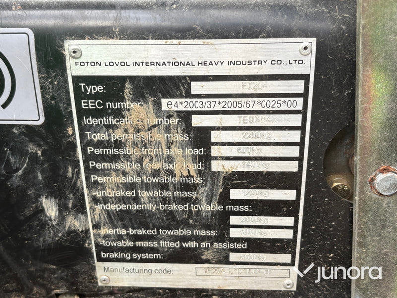 Traktor Europard 254