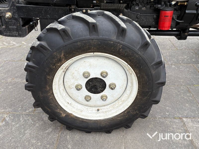 Traktor Europard 254