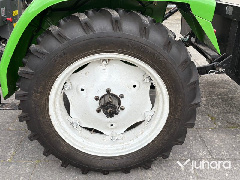 Traktor Europard 254