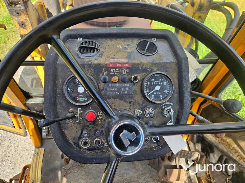 Traktor Valmet 502