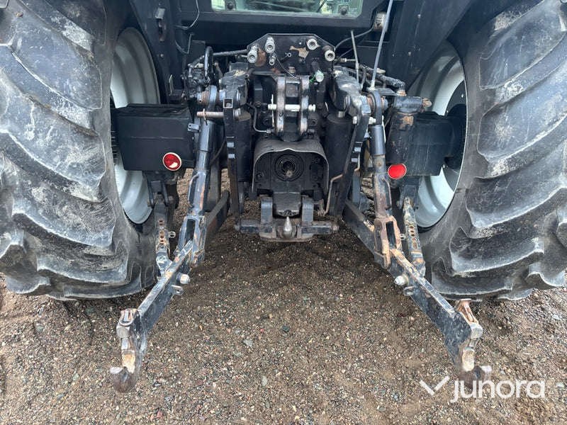 Traktor - Valtra Valmet 6550-4 Hi-Tech, med lastare