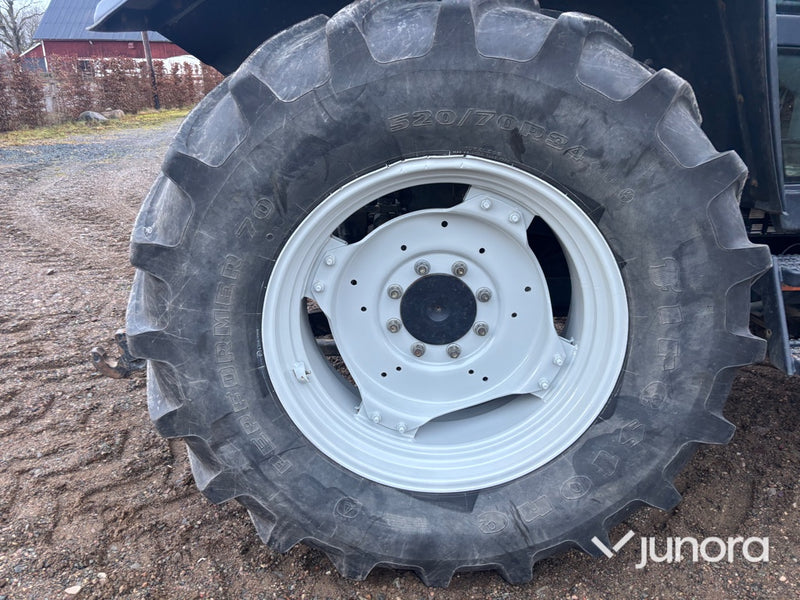 Traktor - Valtra Valmet 6550-4 Hi-Tech, med lastare