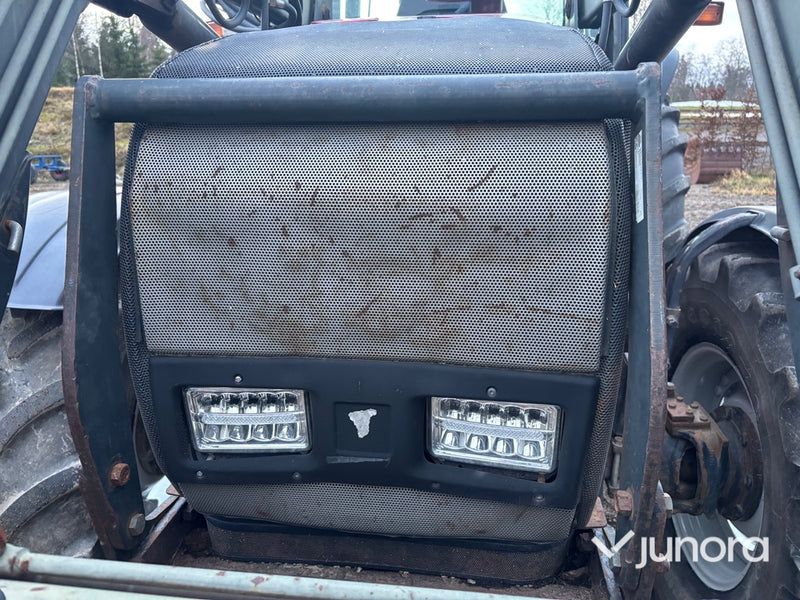 Traktor - Valtra Valmet 6550-4 Hi-Tech, med lastare